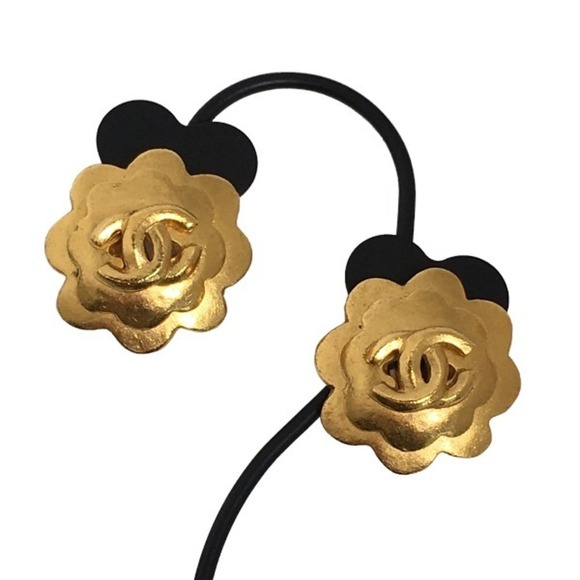 CHANEL Gold Earrings - Picture 2 of 4
